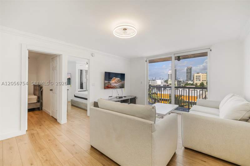 1 bedroom Condominium at 401 Ocean Dr 602, The Presidential Condo, Miami Beach — photo 3