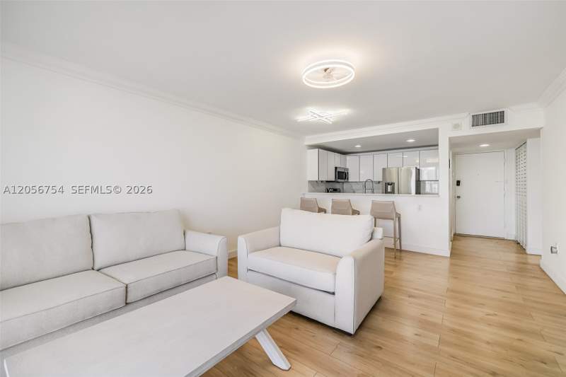 1 bedroom Condominium at 401 Ocean Dr 602, The Presidential Condo, Miami Beach — photo 4