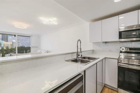 401 Ocean Dr 602, Miami Beach FL - photo 9 of 52