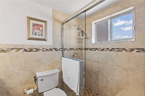6215 W 20th Ave 402, Hialeah FL - photo 14 of 22