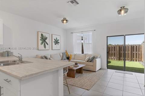 10085 SW 228th Ter, Miami FL - photo 21 of 60