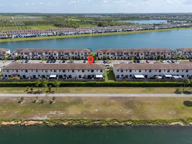 3 bedroom Townhouse at 10085 SW 228th Ter, Enclave South Phase 2, Miami — photo 3