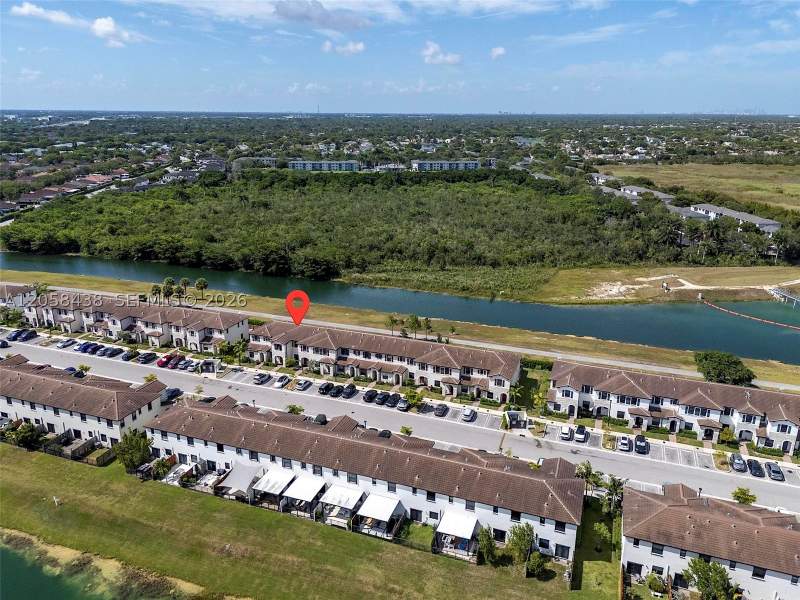 3 bedroom Townhouse at 10085 SW 228th Ter, Enclave South Phase 2, Miami — photo 4