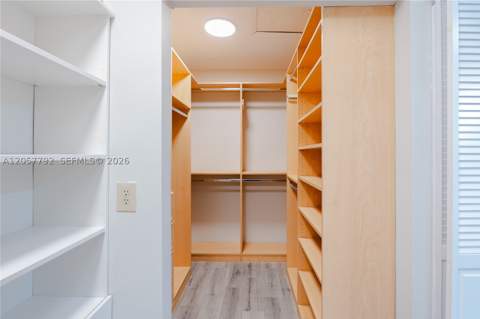 6320 NW 199th St, Hialeah FL - photo 17 of 31