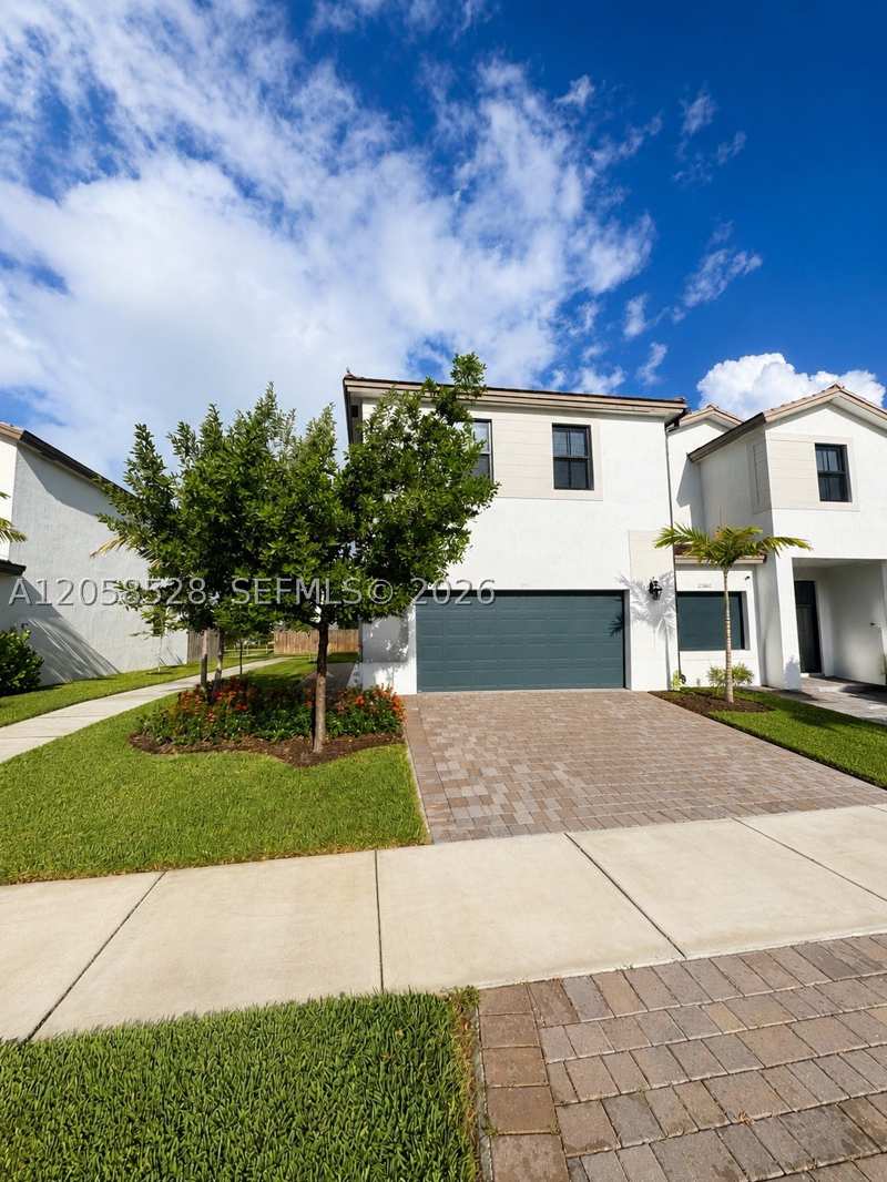 3 bedroom SingleFamilyResidence at 23068 SW 129th Pl, Siena Reserve, Miami — photo 1