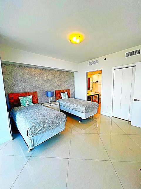 495 Brickell Avenue 1605, Miami FL - photo 17 of 42