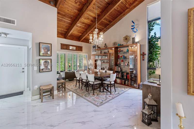 3 bedroom SingleFamilyResidence at 1017 NE 202nd Ln, Sky Lake Villas First Add, Miami — photo 4