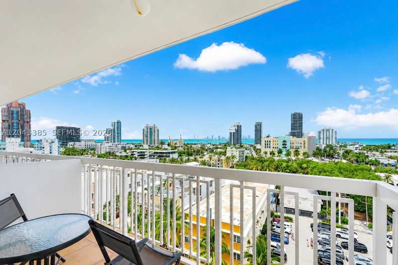 1 bedroom Condominium at 401 Ocean Dr 1001, The Presidential Condo, Miami Beach — photo 1