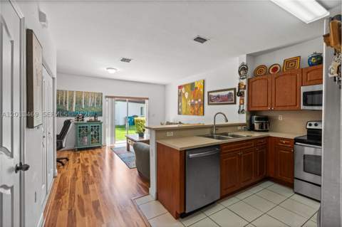 8430 SW 150th Ave 2, Miami FL - photo 8 of 32