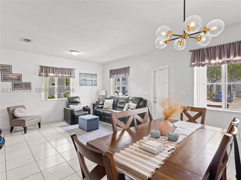 3 bedroom Townhouse at 1651 SE 31st Ct, Venetia Grove, Homestead — photo 4