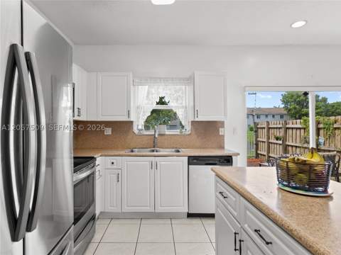 1651 SE 31st Ct, Homestead FL - photo 9 of 48