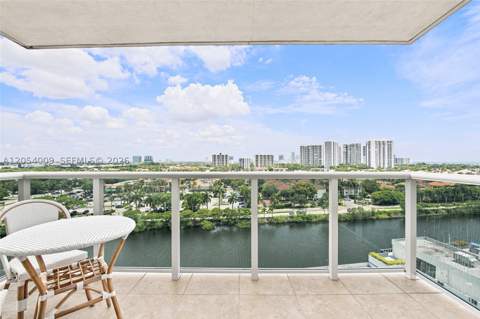 3625 N Country Club Dr 1210, Aventura FL - photo 21 of 29