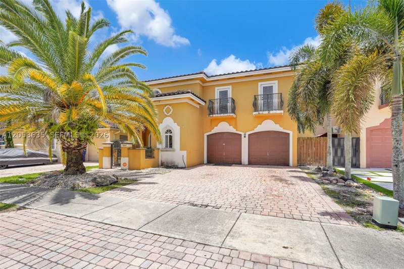 4 bedroom SingleFamilyResidence at 15664 SW 12th Ter, Rieumont Estates, Miami — photo 2