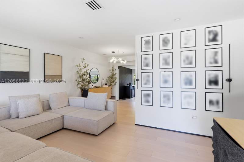 3 bedroom SingleFamilyResidence at 6321 SW 21st St, Gables View, Miami — photo 5
