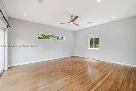 1012 NE 116th St, Biscayne Park FL - photo 16 of 53