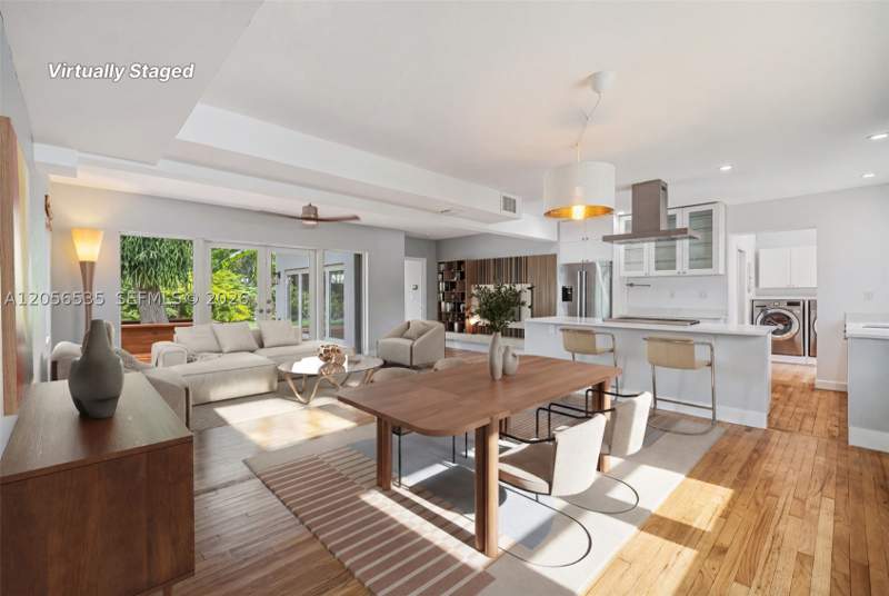 3 bedroom SingleFamilyResidence at 1012 NE 116th St, 1st Addn Biscayne Lawn, Biscayne Park — photo 4