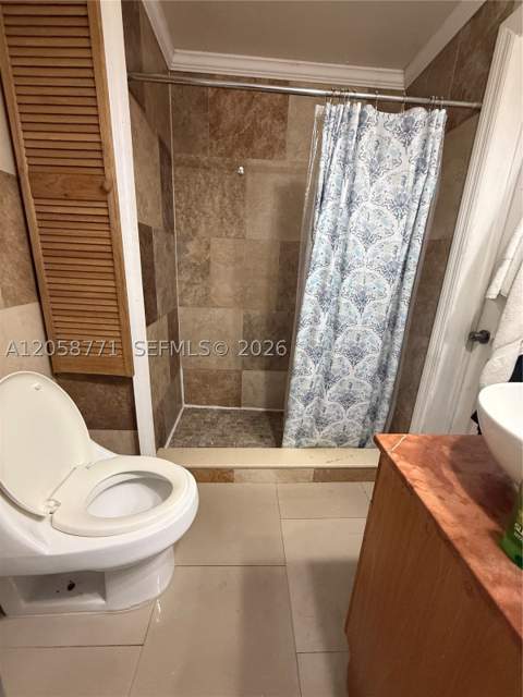 7643 NW South River Dr, Medley FL - photo 15 of 17