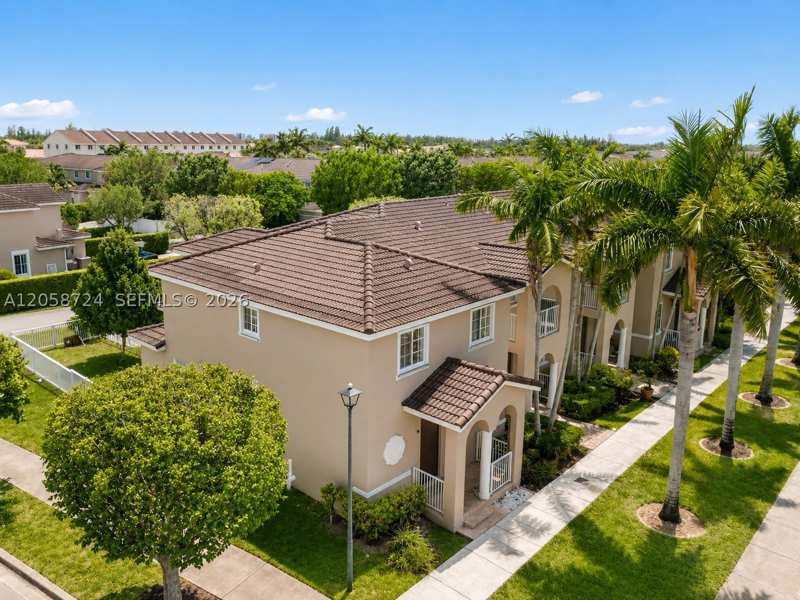 3 bedroom Townhouse at 14072 SW 272nd St, Mandarin Lakes, Homestead — photo 1