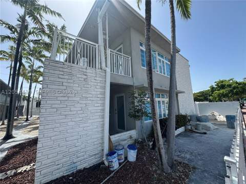 7435 Harding Ave 101, Miami Beach FL - photo 13 of 30