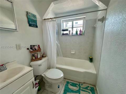 7435 Harding Ave 101, Miami Beach FL - photo 23 of 30
