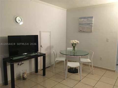 7435 Harding Ave 101, Miami Beach FL - photo 6 of 30