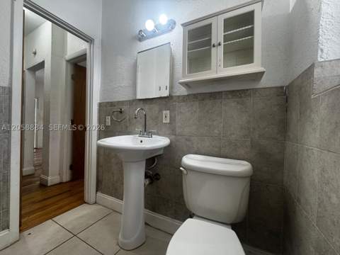 8335 Crespi Blvd 2, Miami Beach FL - photo 10 of 17