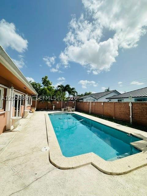 3 bedroom SingleFamilyResidence at 3179 SW 139th Ct, Alligator Sub, Miami — photo 4