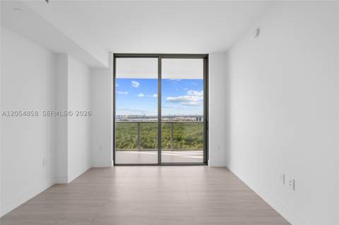 2411 Laguna Circle 1604, North Miami FL - photo 10 of 67