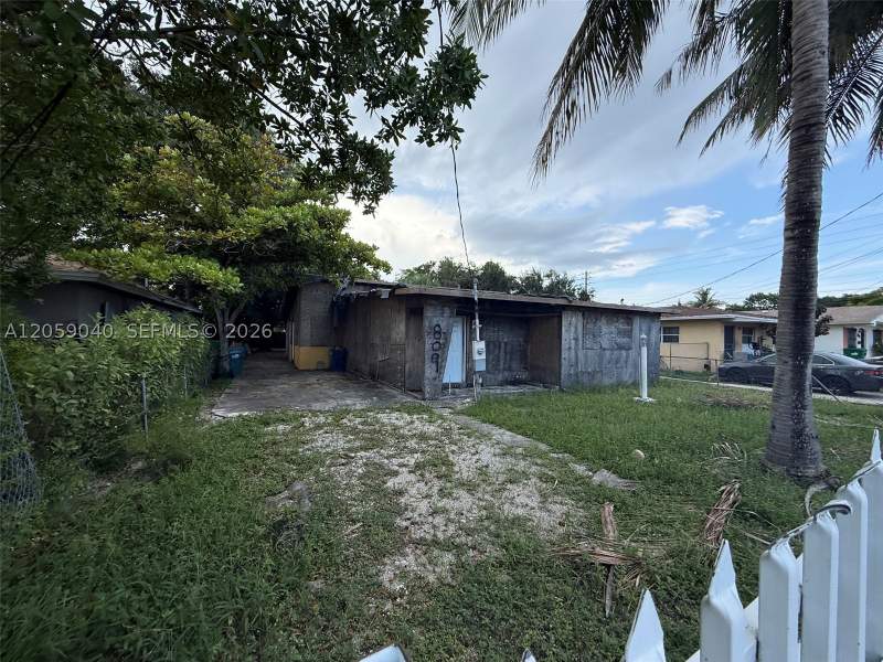 0 bedroom SingleFamilyResidence at 809 NW 108th St, Pinewood Park Extension, Miami — photo 2