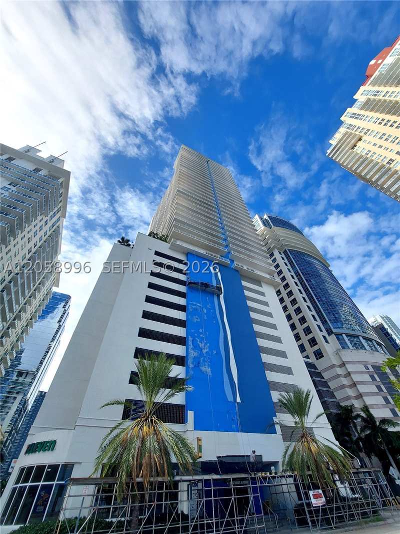 1 bedroom Condominium at 1200 Brickell Bay Dr 3708, The Club At Brickell Bay, Miami — photo 1