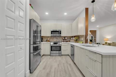 10533 NW 78th Ter, Doral FL - photo 20 of 55