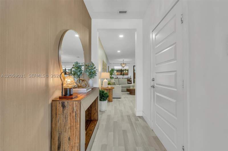 4 bedroom Townhouse at 10533 NW 78th Ter, Grand Bay South Townhomes, Doral — photo 5