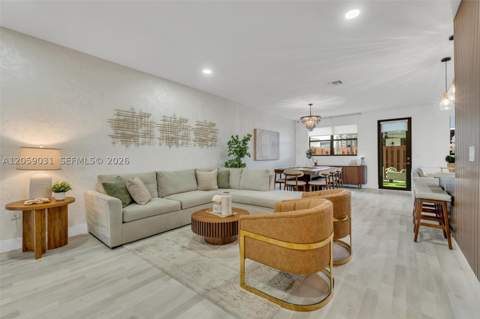 10533 NW 78th Ter, Doral FL - photo 8 of 55