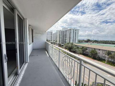 5825 Collins Ave 7B, Miami Beach FL - photo 9 of 21