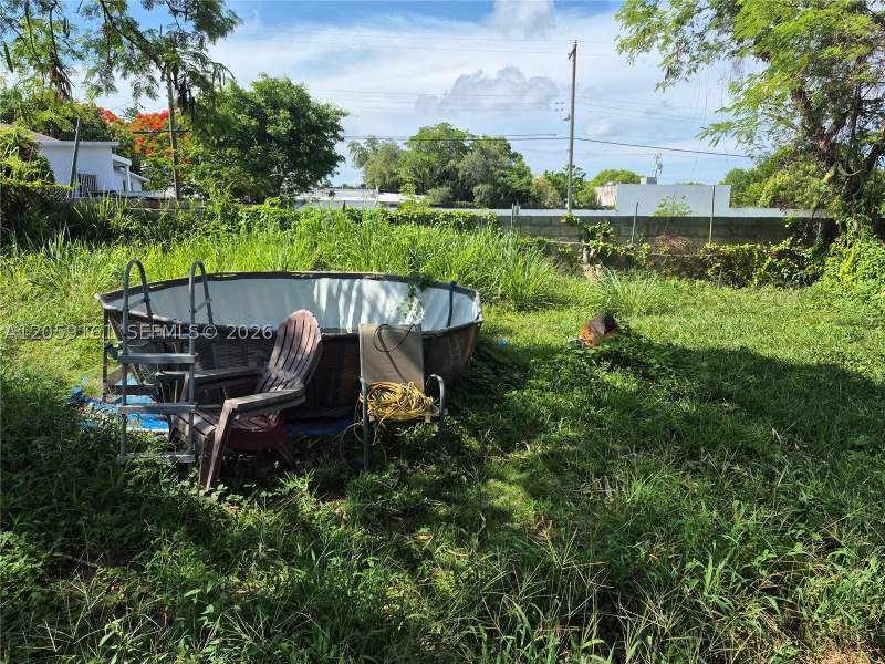 2 bedroom SingleFamilyResidence at 353 NE 58th St, Dixie Highway Track, Miami — photo 4