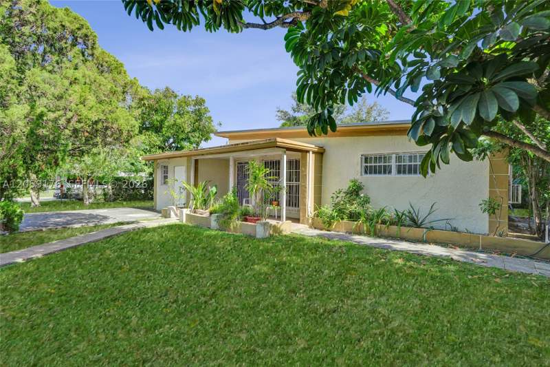 2 bedroom SingleFamilyResidence at 2145 NW 124th St, Nichols Golf Estates, Miami — photo 2