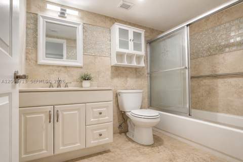 12590 NE 16th Ave 605, North Miami FL - photo 15 of 30