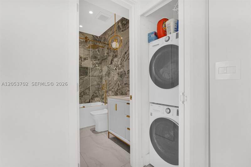2 bedroom Condominium at 9721 E Bay Harbor Dr 6D, Island Place At Bay Harbo, Bay Harbor Islands — photo 4