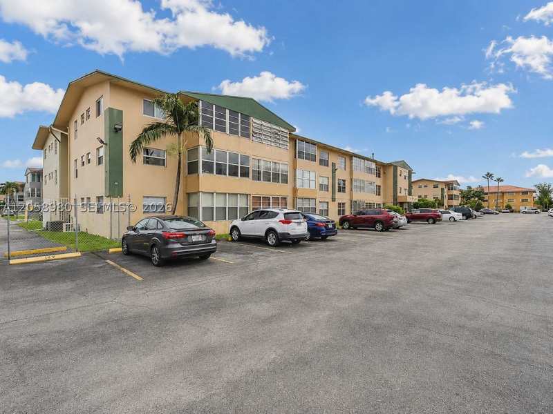 2 bedroom Condominium at 110 Royal Palm Rd 208, Palm Springs Gardens Bldg, Hialeah Gardens — photo 1