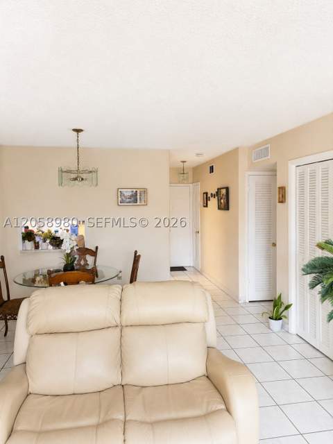 110 Royal Palm Rd 208, Hialeah Gardens FL - photo 9 of 15