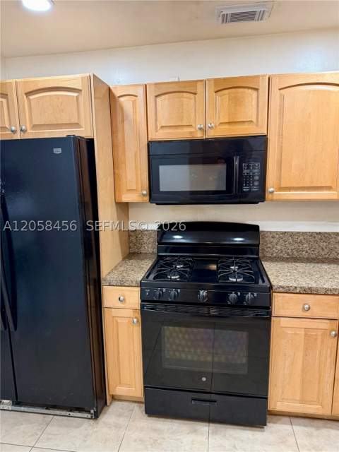 10701 SW 149th St, Miami FL - photo 8 of 25