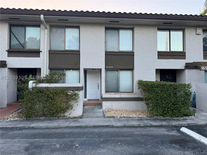 3 bedroom Townhouse at 16498 NE 26th Ave 12, Lakeview Townhomes Condo, North Miami Beach — photo 1