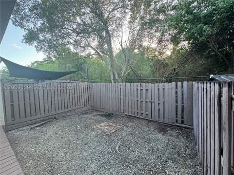 16498 NE 26th Ave 12, North Miami Beach FL - photo 15 of 25