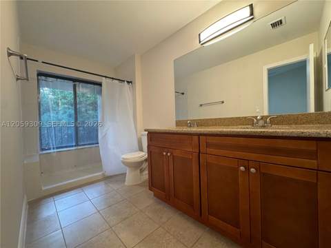 16498 NE 26th Ave 12, North Miami Beach FL - photo 17 of 25