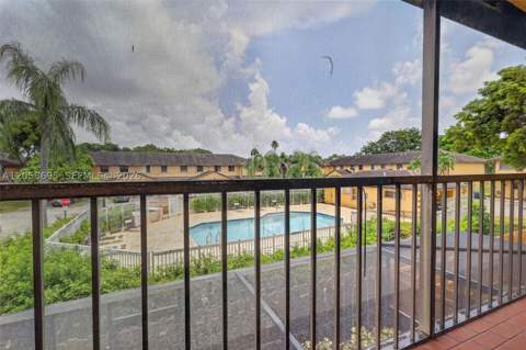 1130 NE 210th Ter, Miami FL - photo 22 of 39