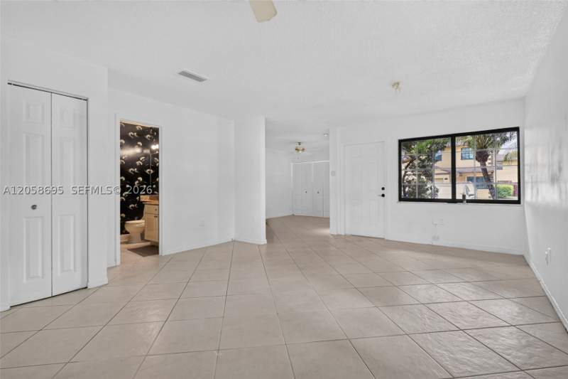 3 bedroom Townhouse at 1130 NE 210th Ter, Townhomes Of Monterey, Miami — photo 4