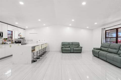 364 NW 17th Ct, Homestead FL - photo 6 of 26