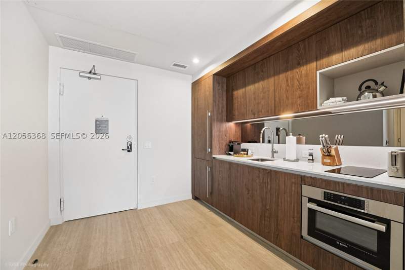 1 bedroom HotelMotel at 1611 SW 2 Ave 1007, Domus, Miami — photo 5