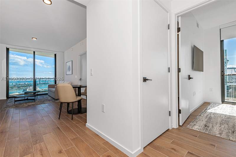 2 bedroom Condominium at 398 NE 5th St 3711, Map Of Miami Dade Co. FL., Miami — photo 5