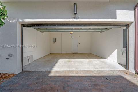 4733 NW 83rd Pkwy, Doral FL - photo 20 of 43
